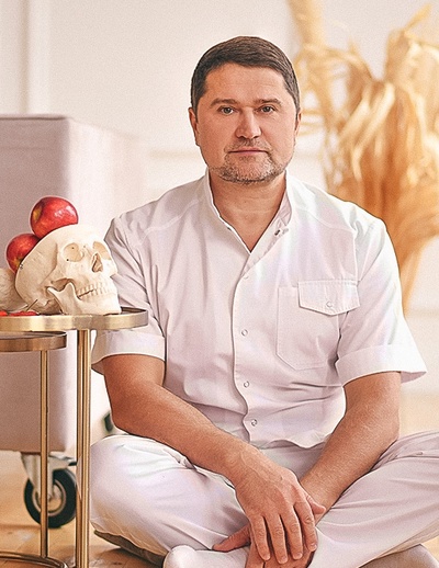 [Виктор Алисов] Симметричное лицо (2025)_0.jpg